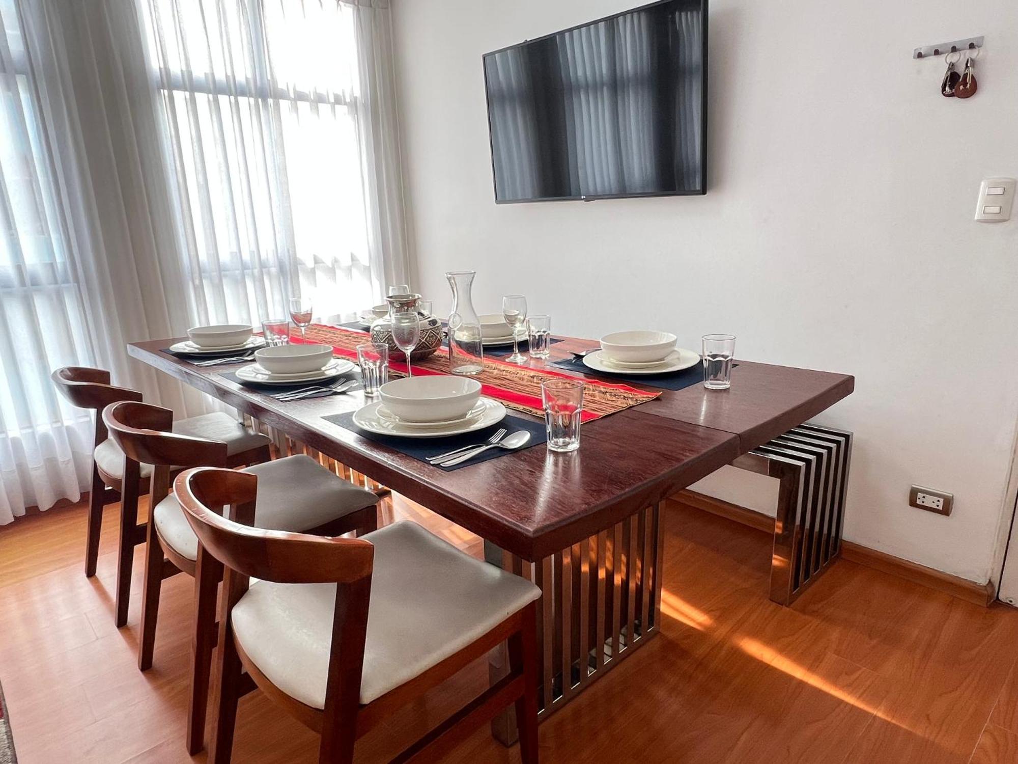 Downtown Lima Apt With May Promo Book & Save Big מראה חיצוני תמונה
