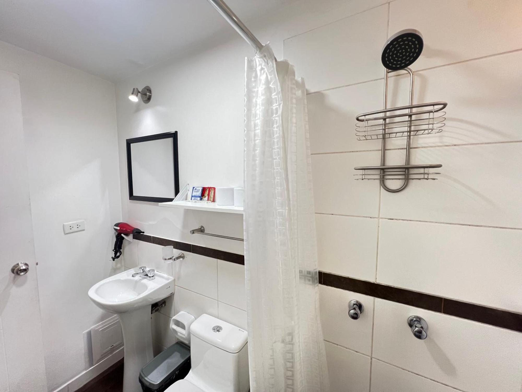 Downtown Lima Apt With May Promo Book & Save Big מראה חיצוני תמונה