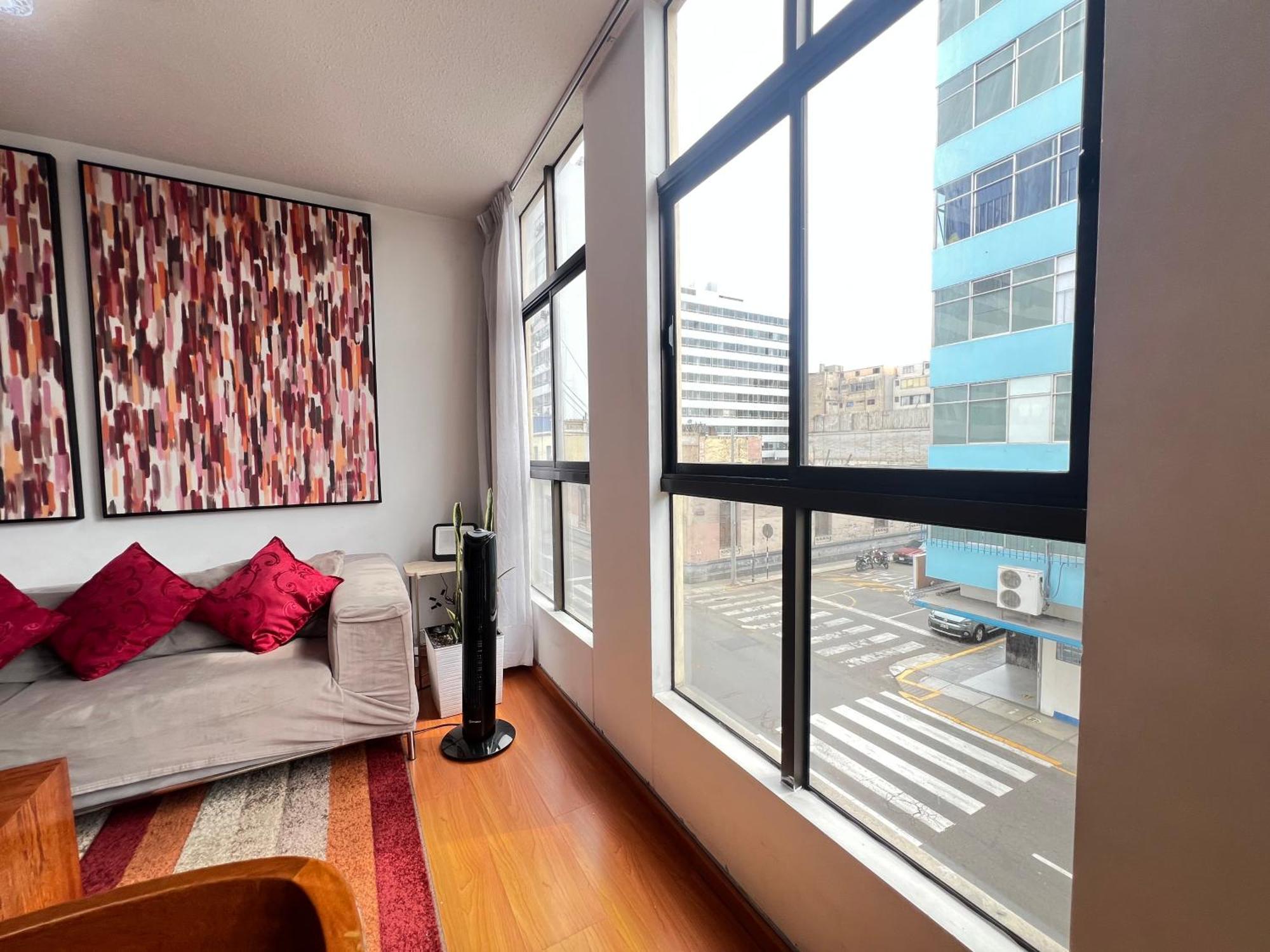 Downtown Lima Apt With May Promo Book & Save Big מראה חיצוני תמונה