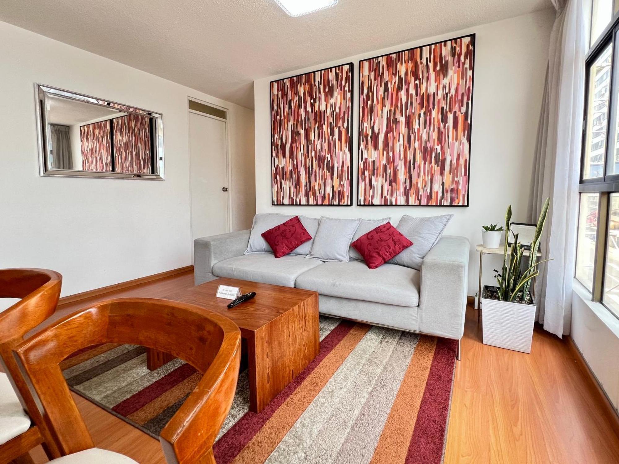 Downtown Lima Apt With May Promo Book & Save Big מראה חיצוני תמונה